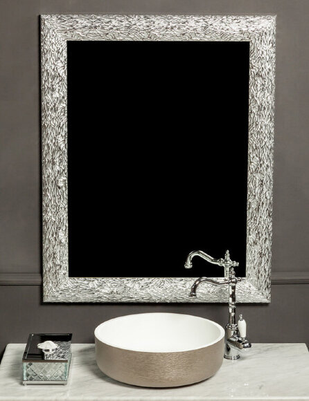Зеркало LINEA 95x75 см, рельефная резная рама из массива дерева, комбинированный цвет: белый-серебро ArmadiArt арт. 535